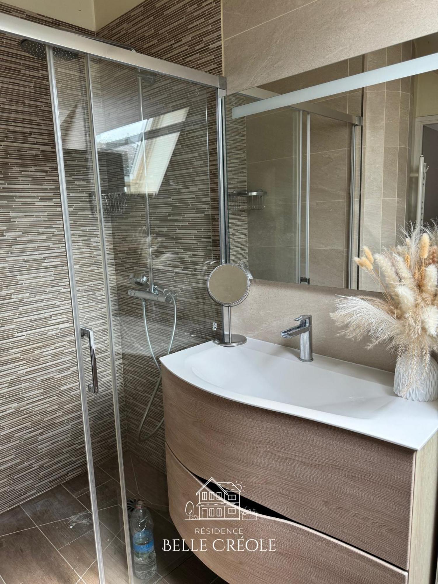 Duplex Vip Jacuzzi A 15Min De Disneyland Paris Et 1H De Paris Quincy-Voisins Kültér fotó